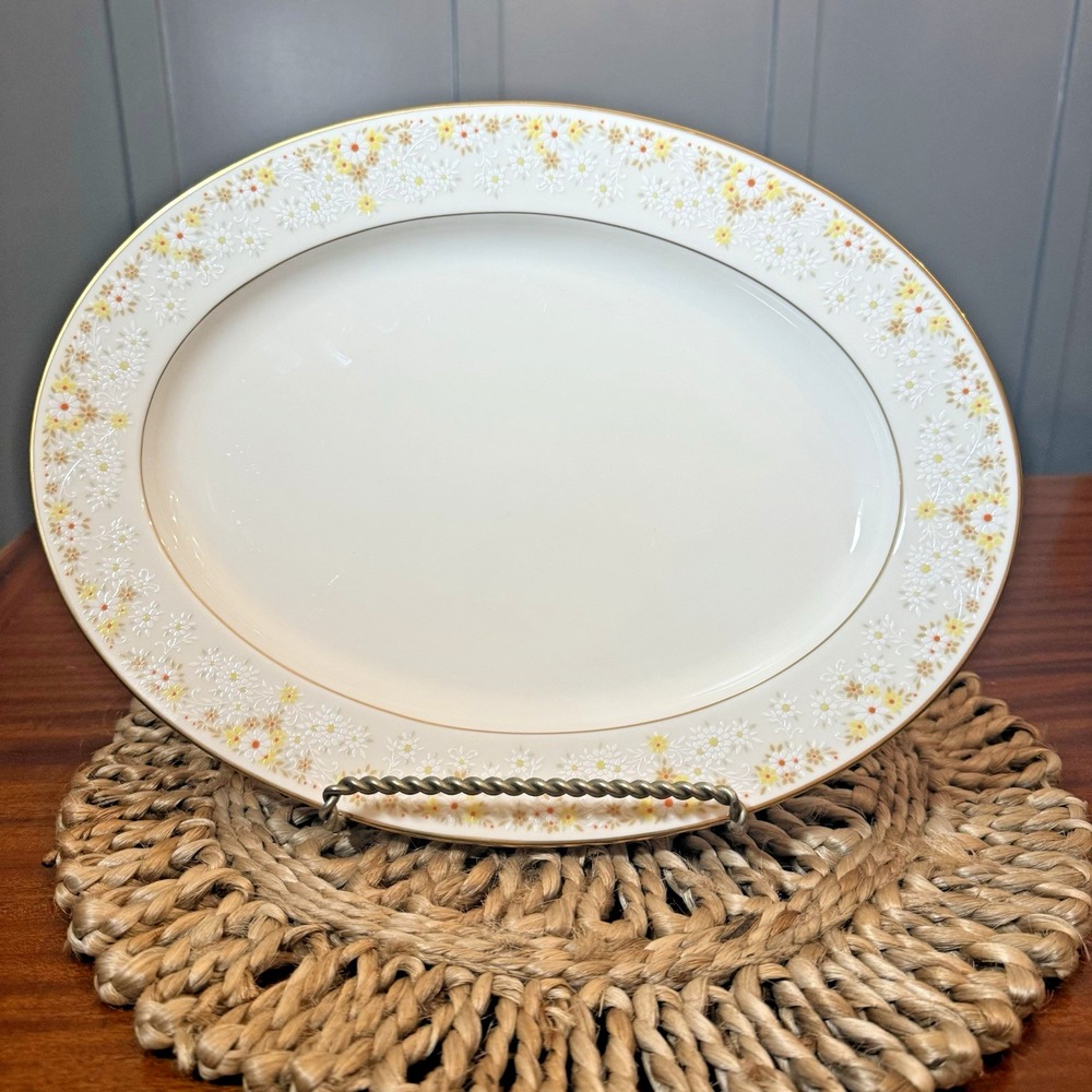 Noritake Ivory China Oval Platter – Fragrance Pattern‎ 2025– 13.5" Japan Daisies